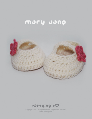 Off White Mary Jane Baby Booties Crochet PATTERN, SYMBOL FORM (pdf)